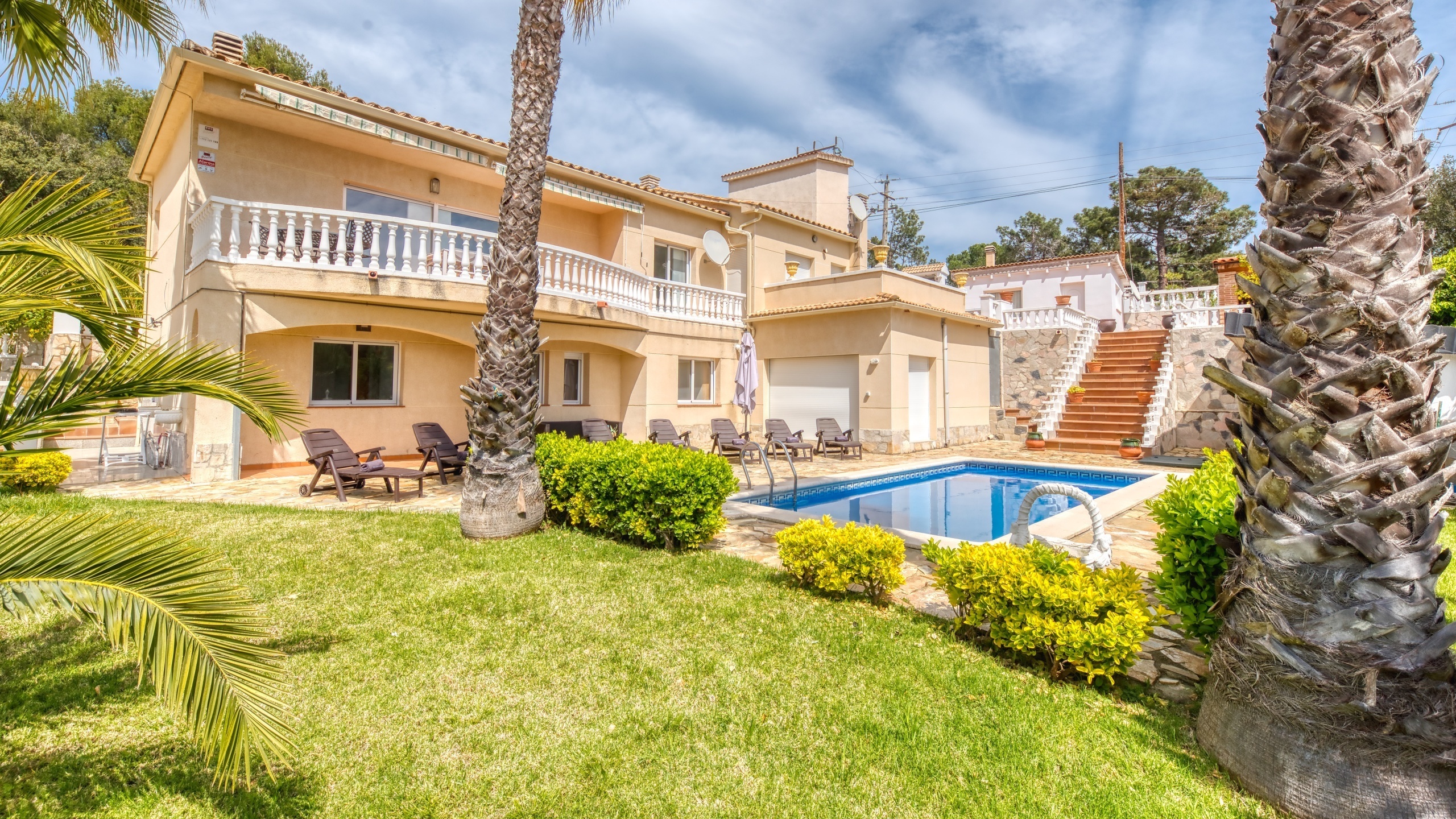 Vakantievilla's Costa Brava Spanje - Villa Estrella - Villa buiten