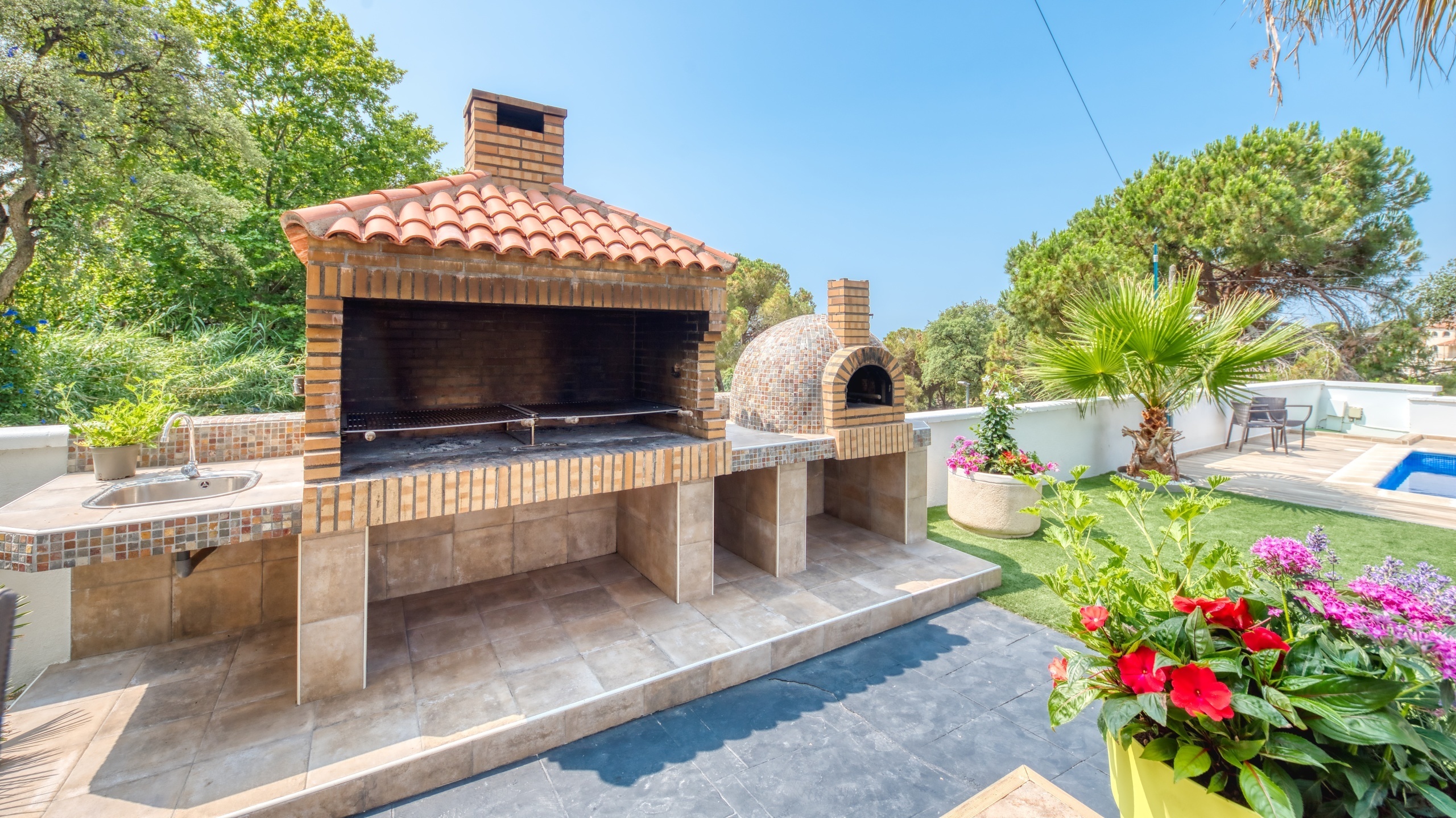 Vakantievilla's Costa Brava Spanje - Villa Marcella - BBQ gebied