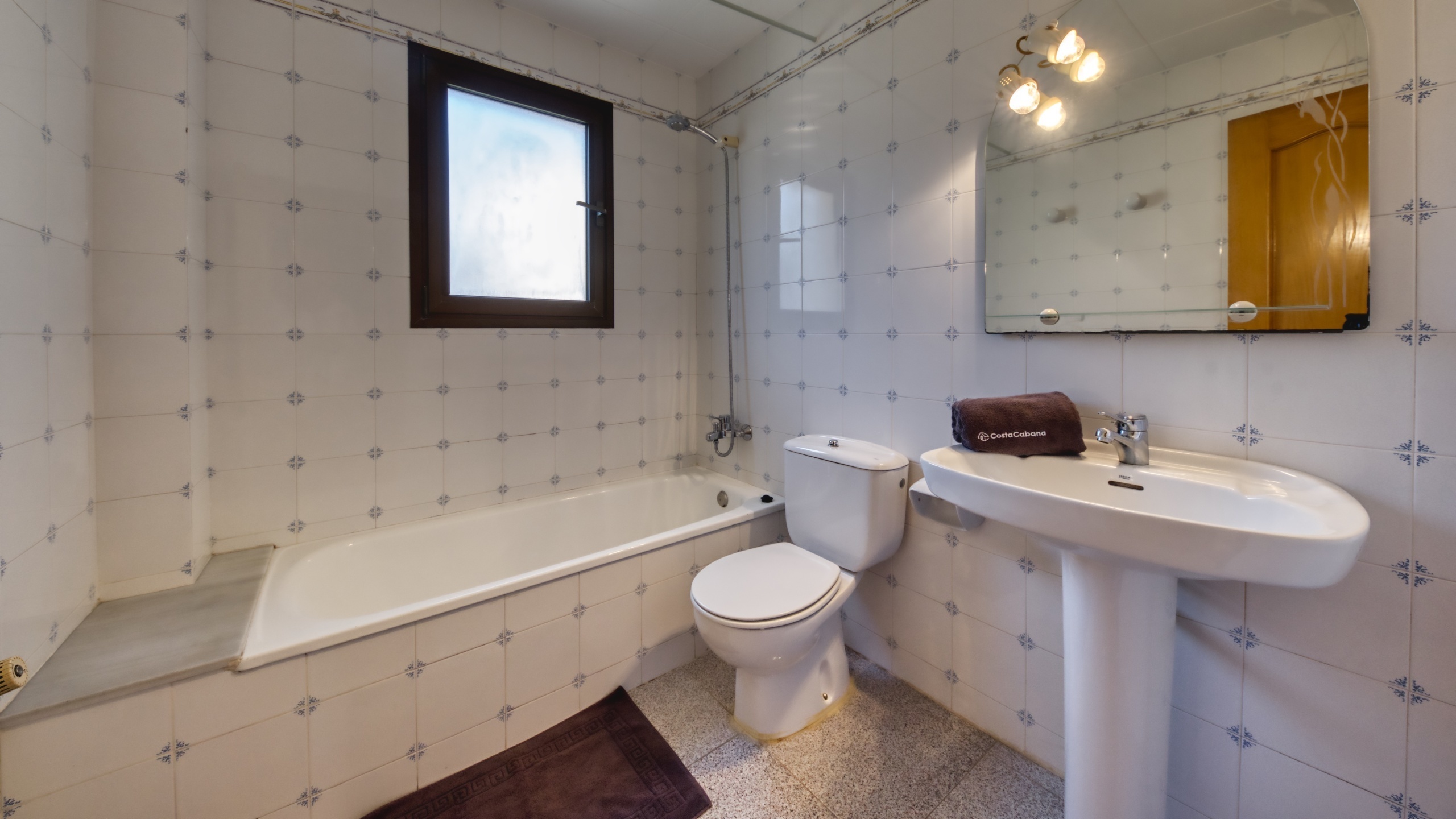 Vakantievilla's Costa Brava Spanje - Villa Paris - Badkamer