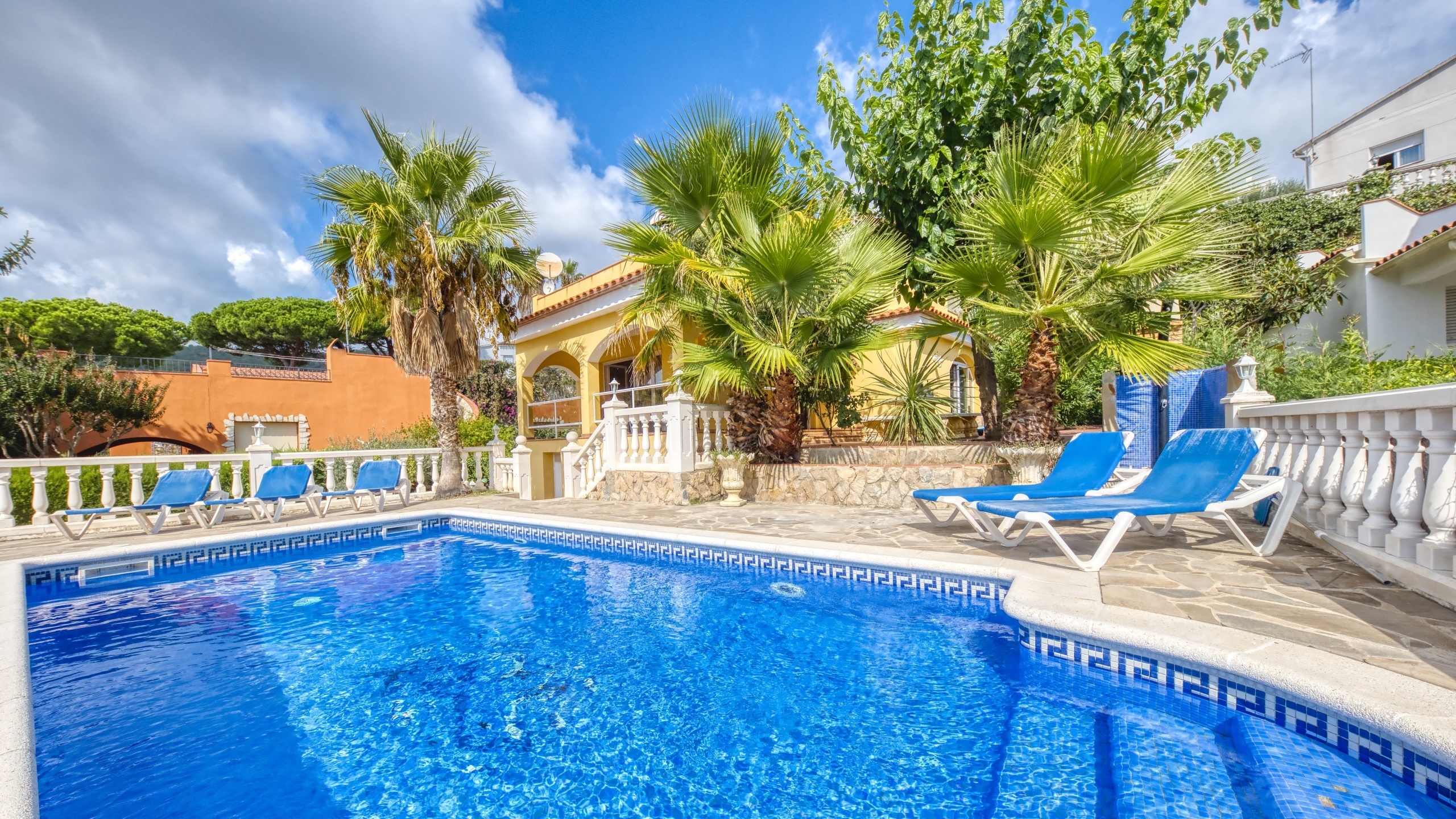 Vakantievilla's Costa Brava Spanje - Villa Manuela - Zwembad