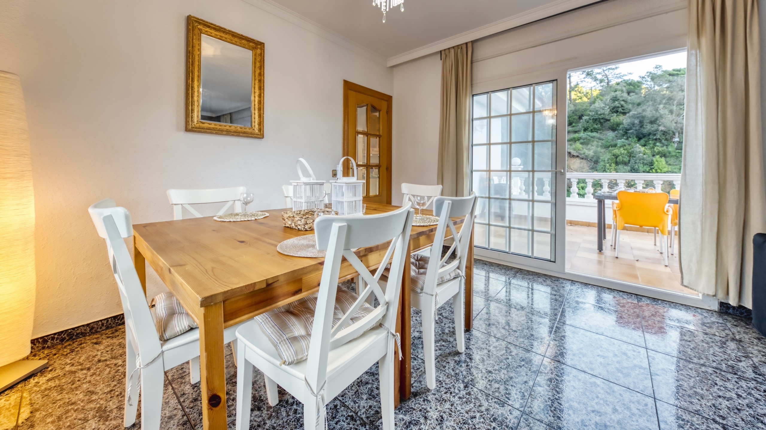 Vakantievilla's Costa Brava Spanje - Villa Rosa - Eethoek