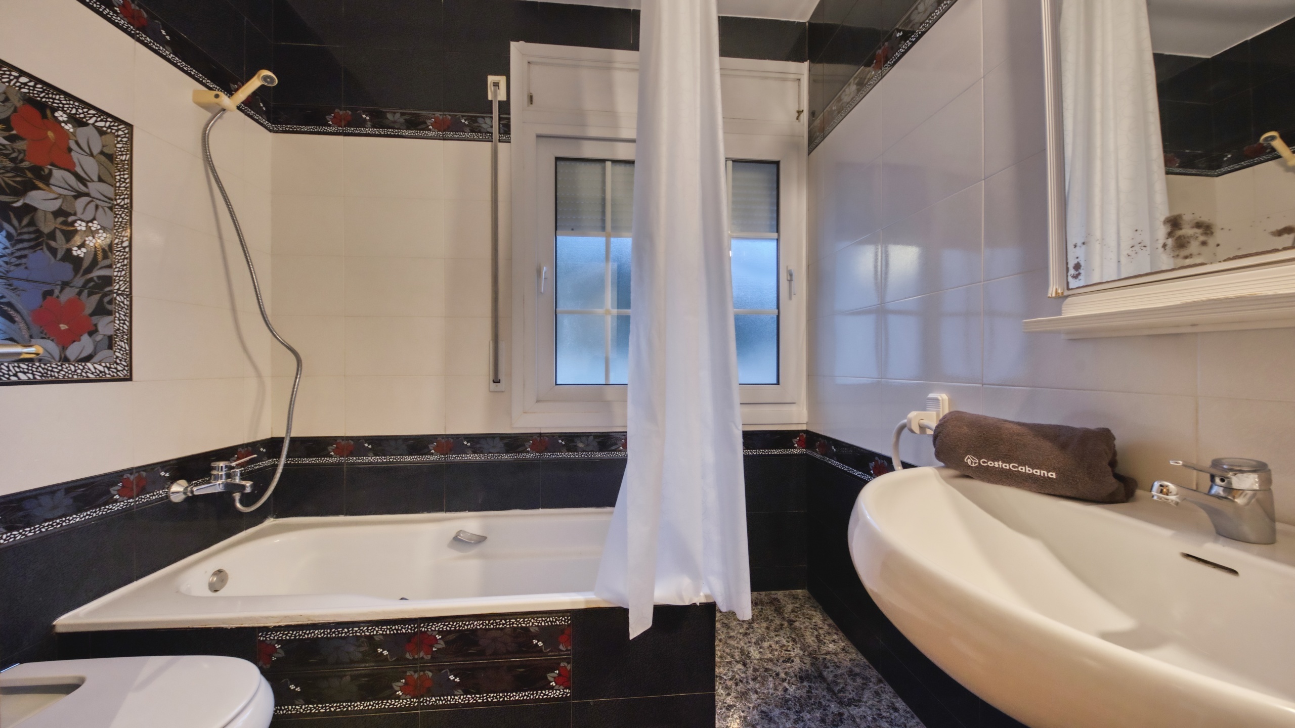 Vakantievilla's Costa Brava Spanje - Villa Rosa - Badkamer