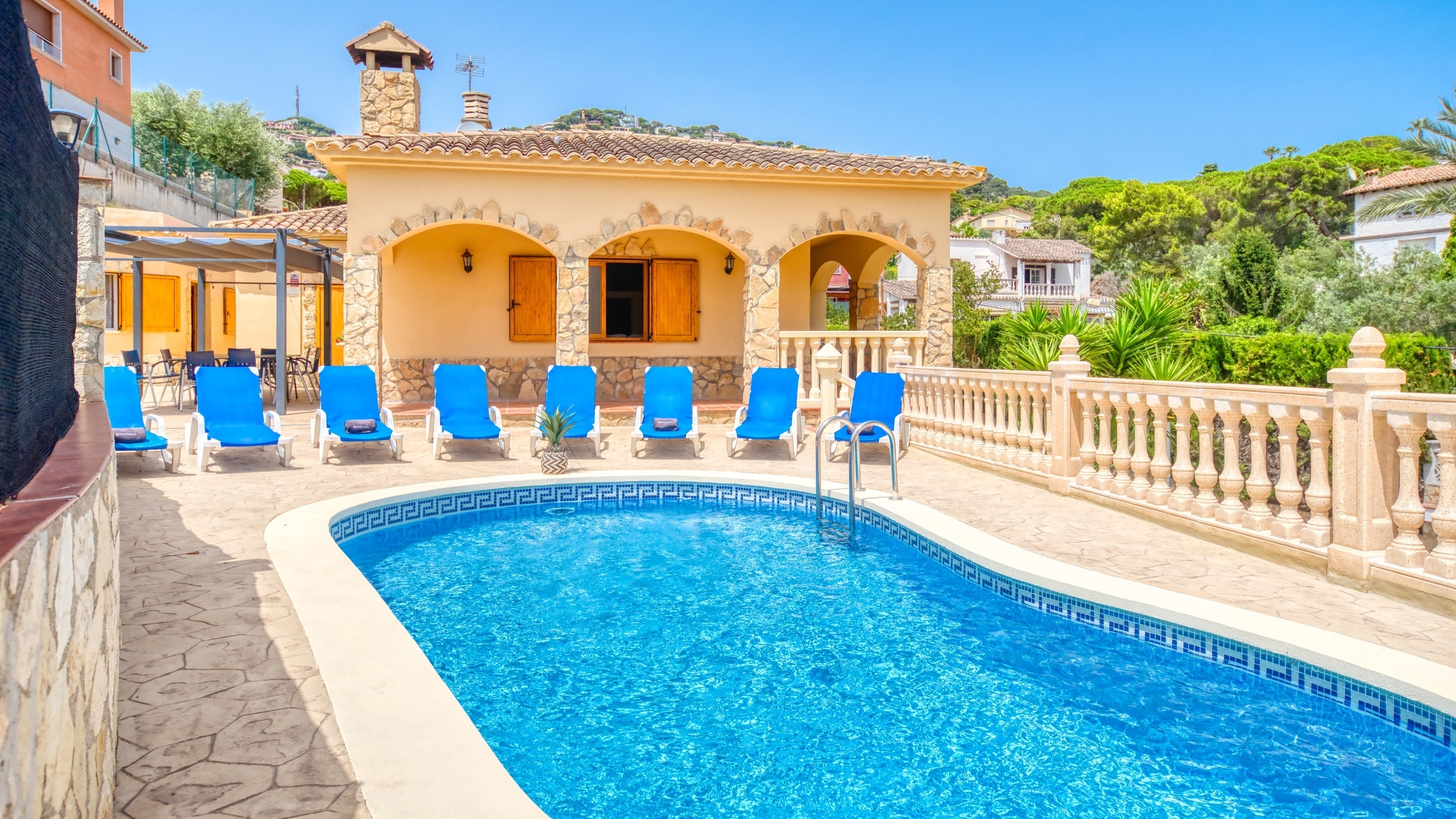 Vakantievilla's Costa Brava Spanje - Villa Sarai - Zwembad
