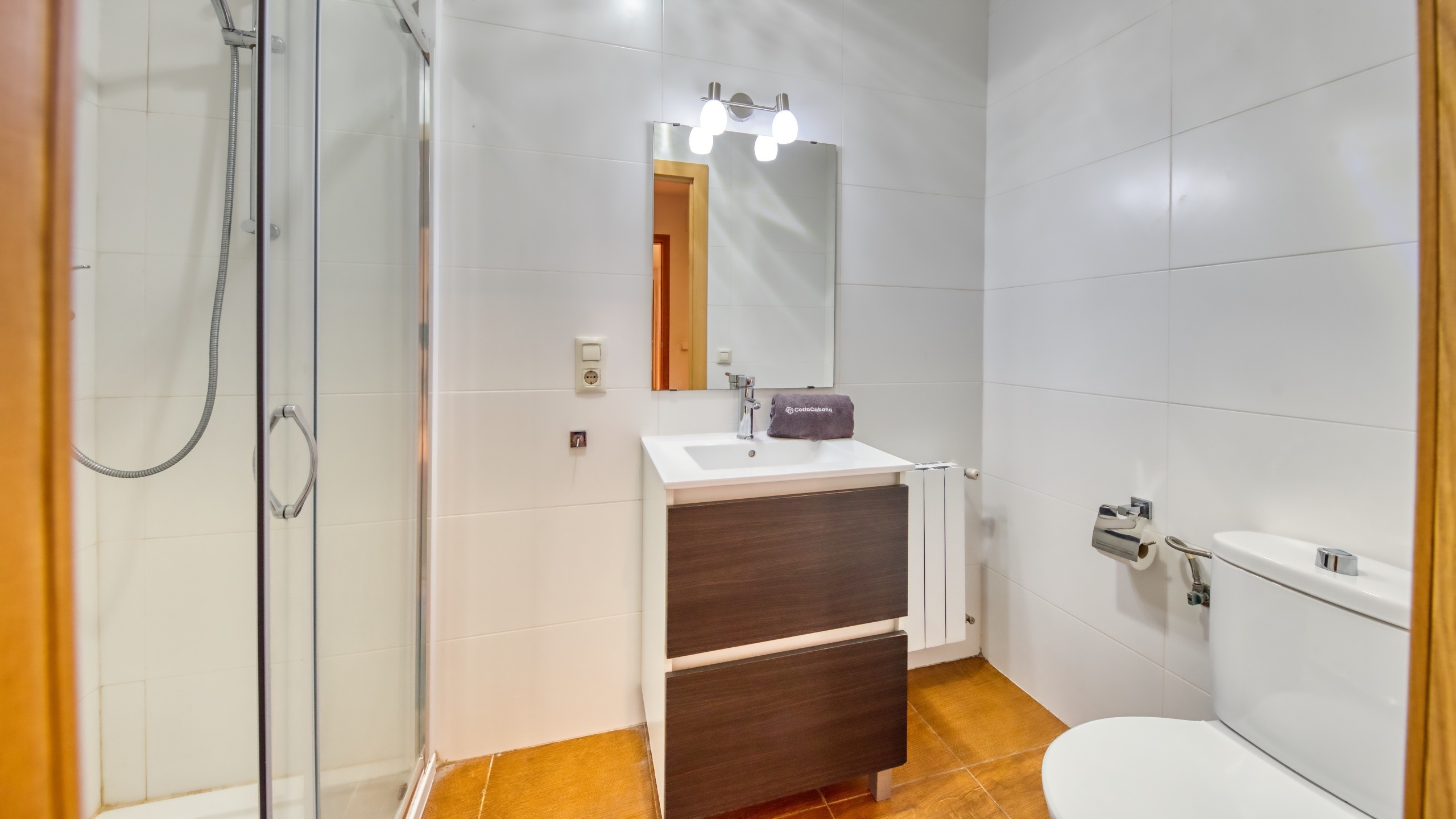 Vakantievilla's Costa Brava Spanje - Villa Ashley - Badkamer