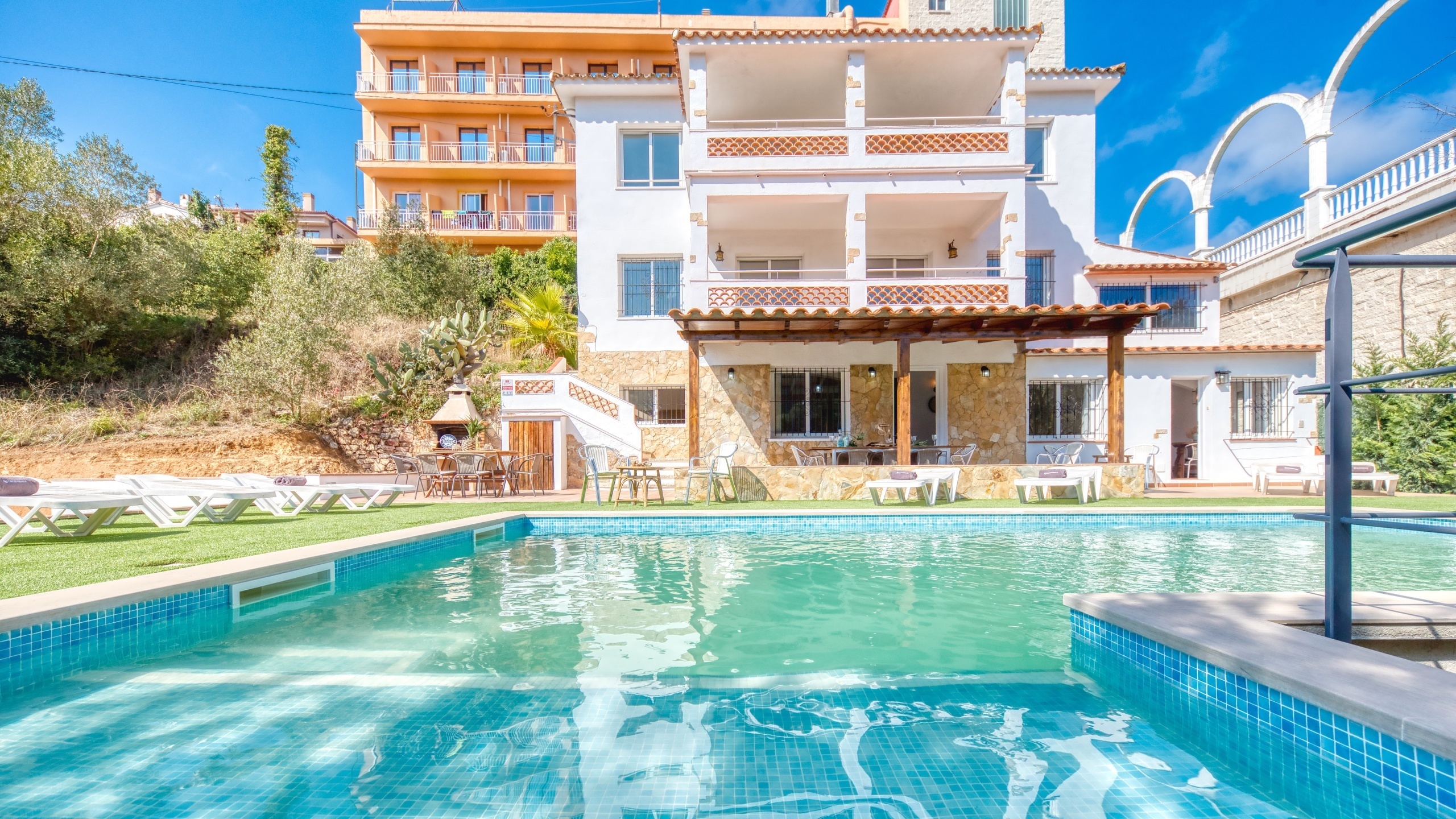 Vakantievilla's Costa Brava Spanje - Villa Pilar - Villa buiten