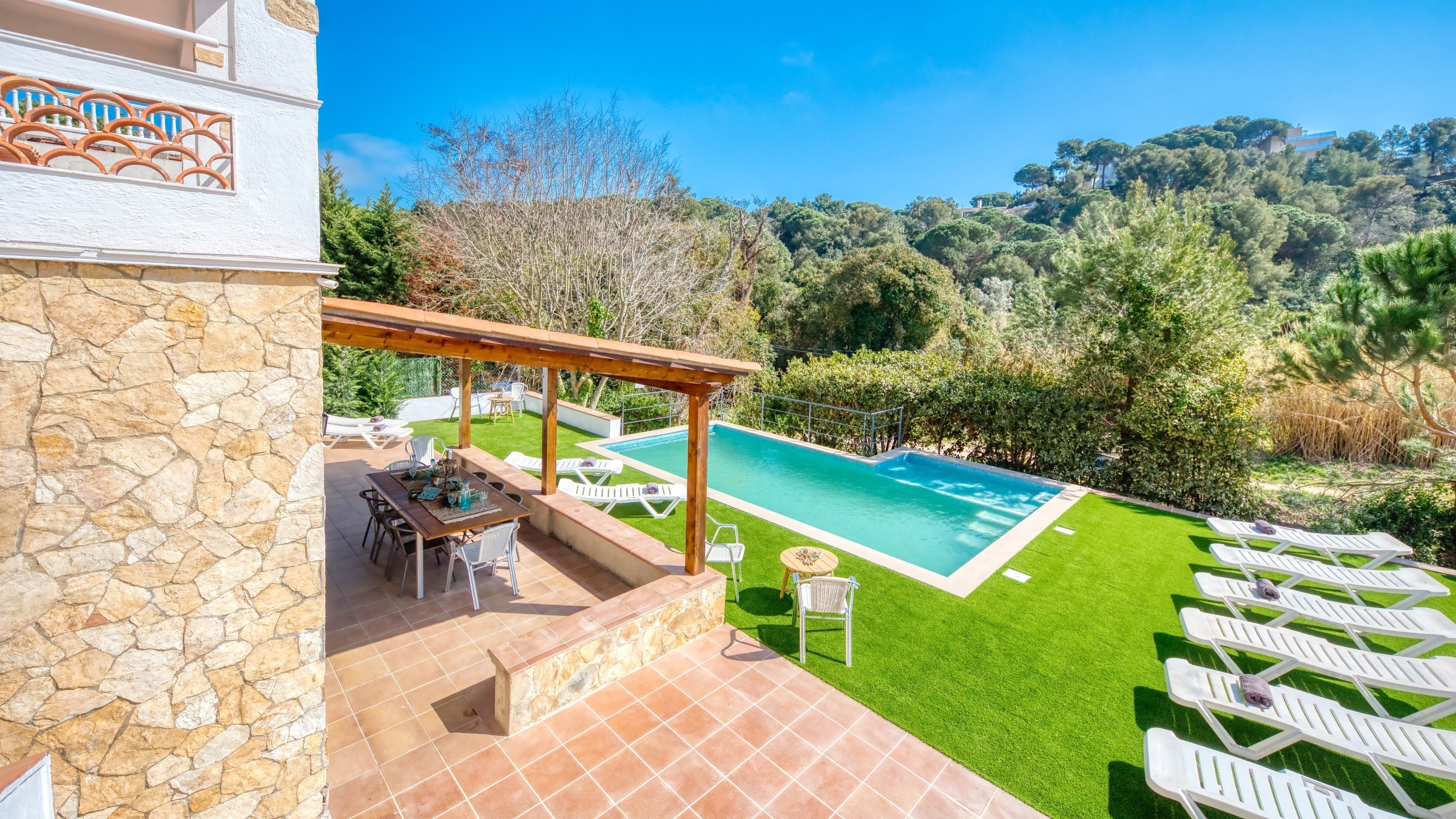 Vakantievilla's Costa Brava Spanje - Villa Pilar - Villa buiten