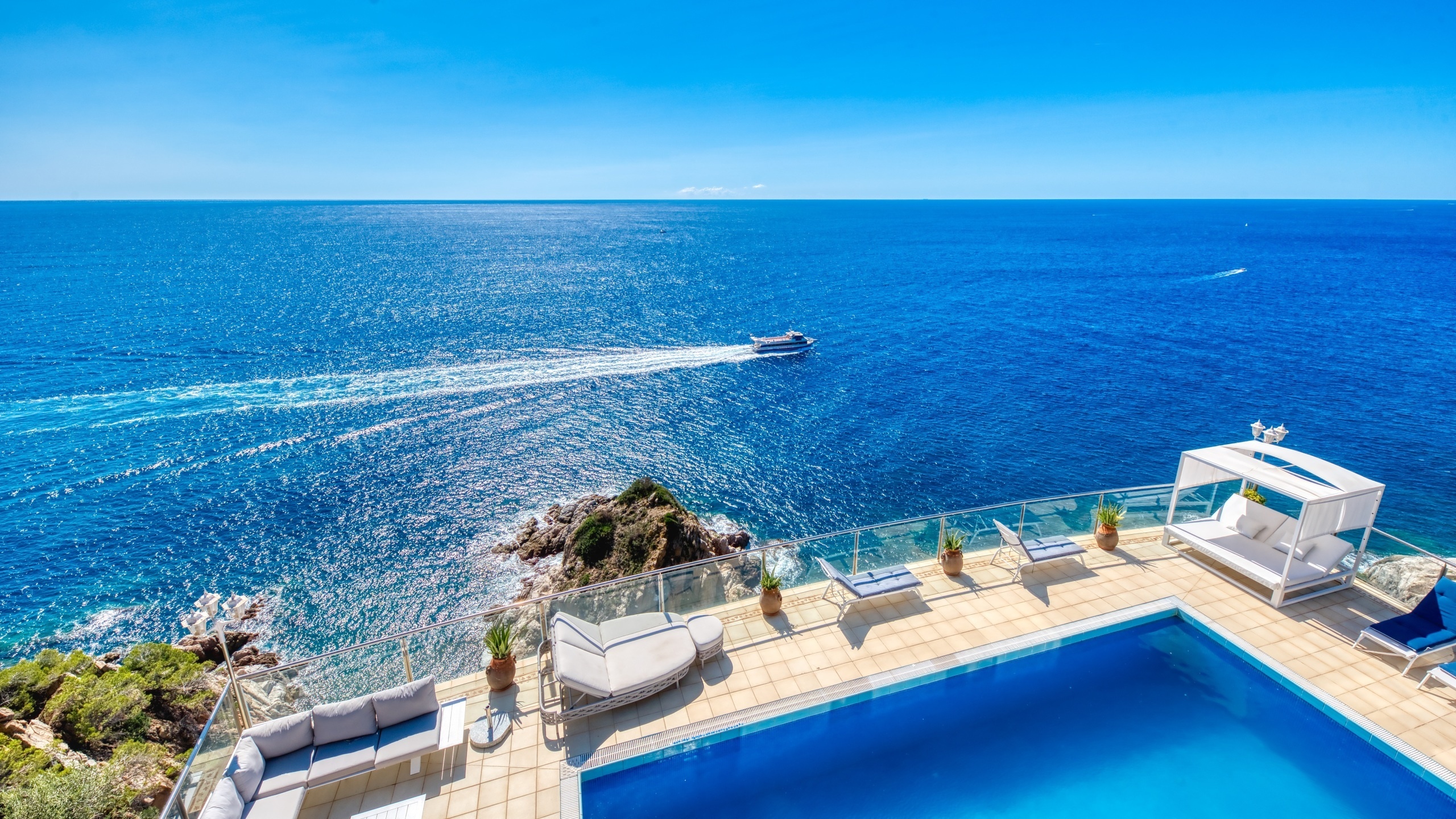 Vakantievilla's Costa Brava Spanje - Villa Infinity - Omgeving