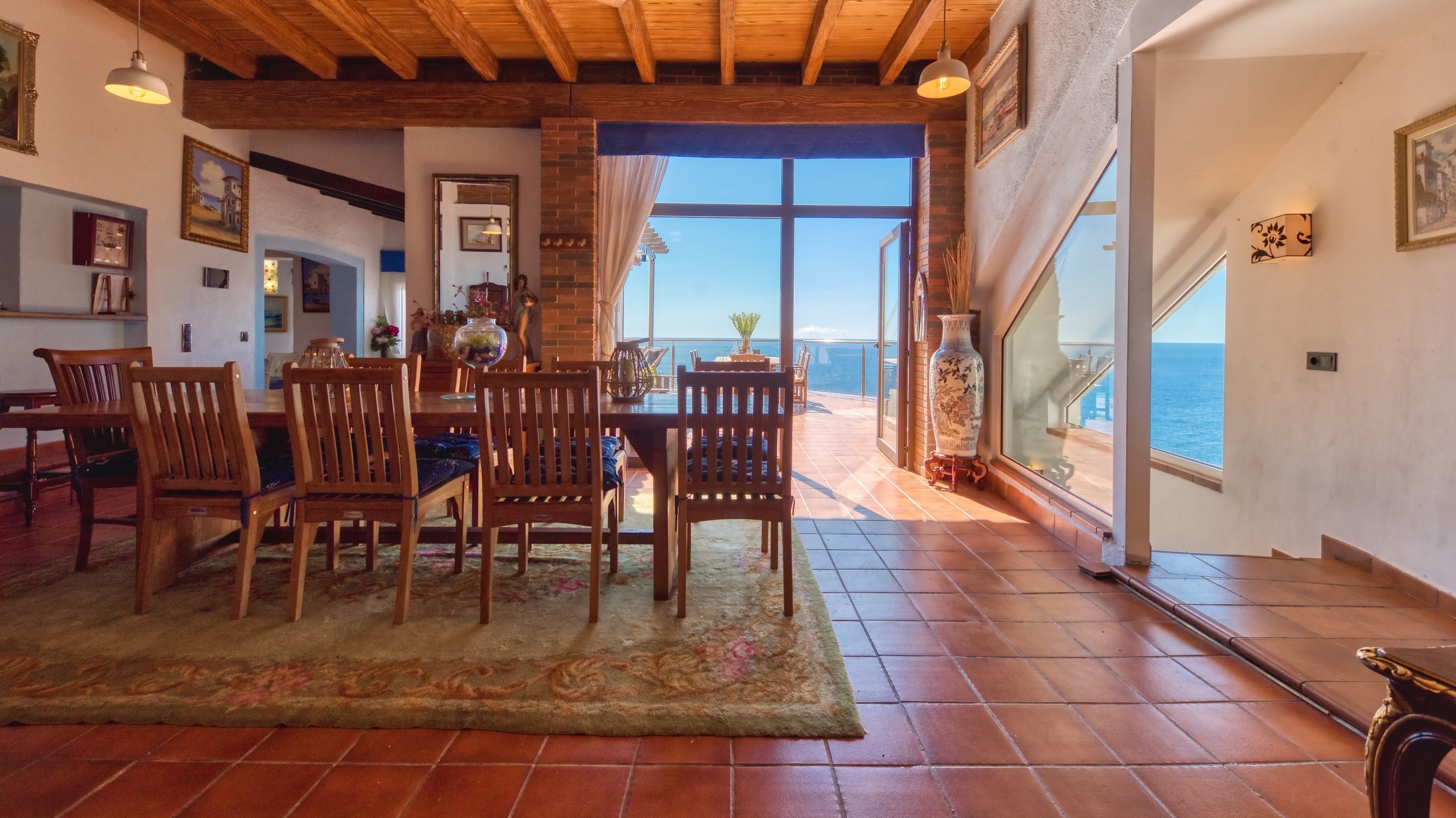 Vakantievilla's Costa Brava Spanje - Villa Infinity - Eethoek