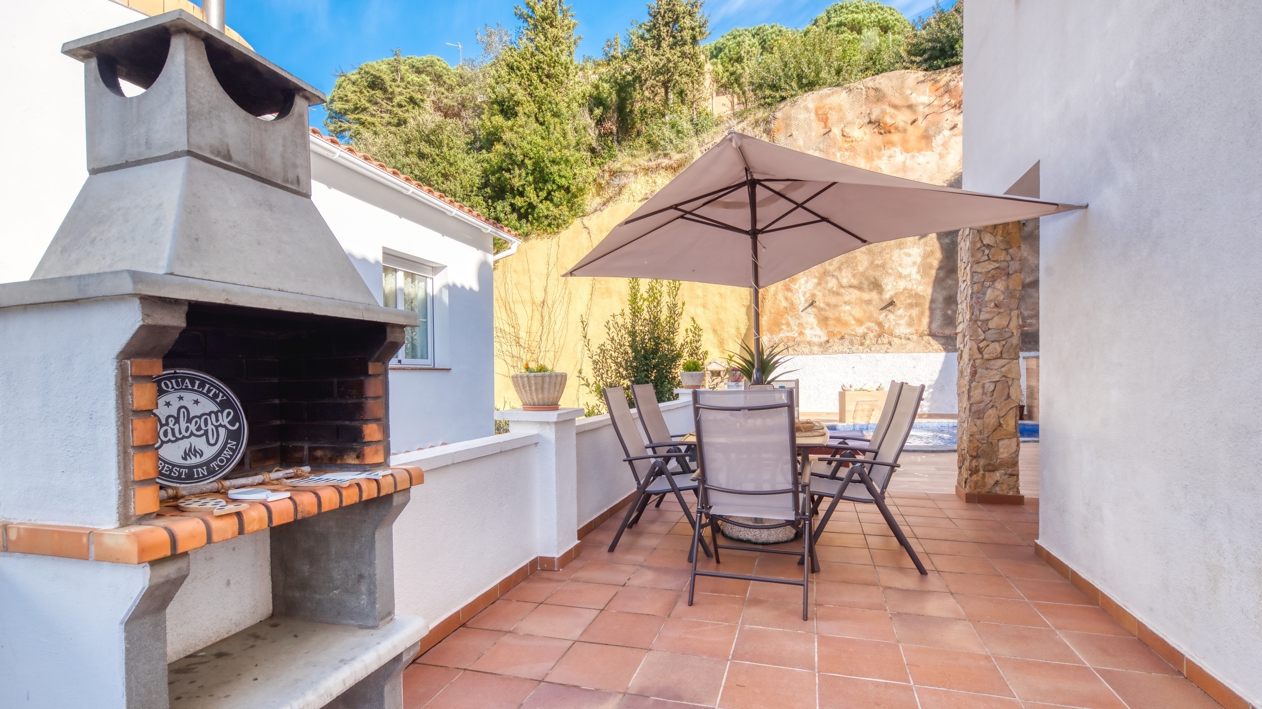 Vakantievilla's Costa Brava Spanje - Villa Blanca - BBQ gebied