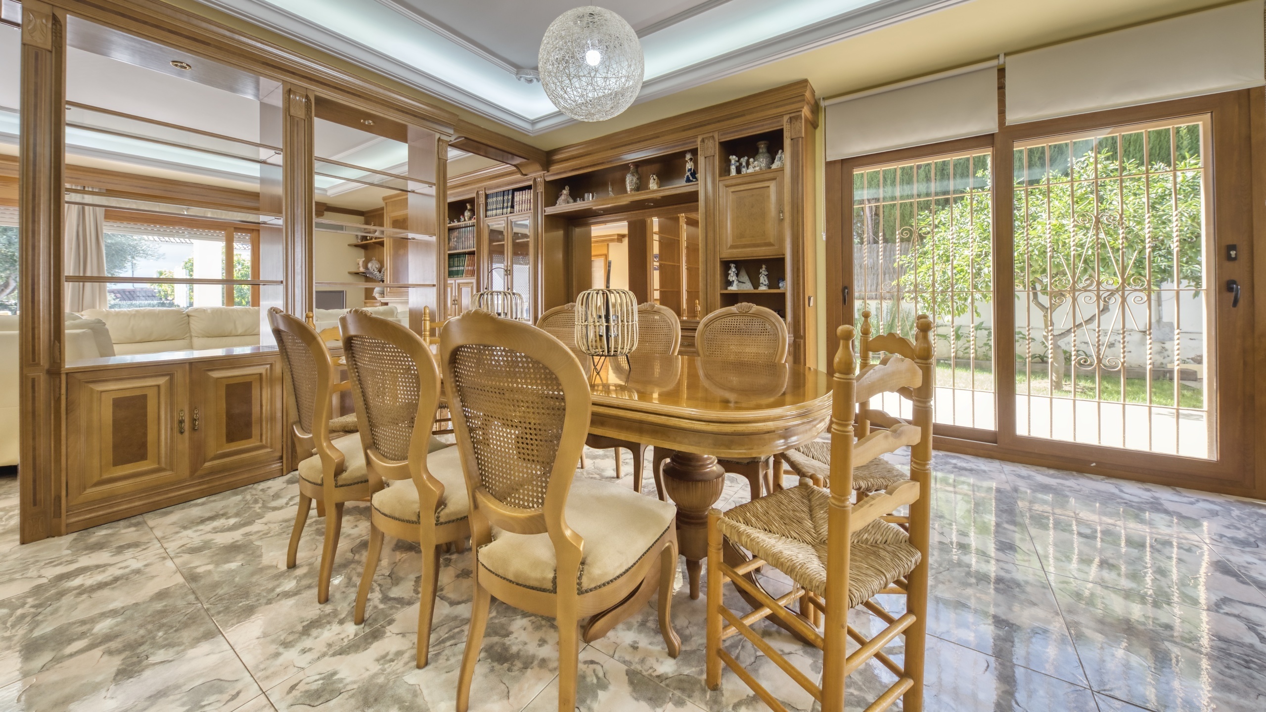 Vakantievilla's Costa Brava Spanje - Villa Baileys - Eethoek