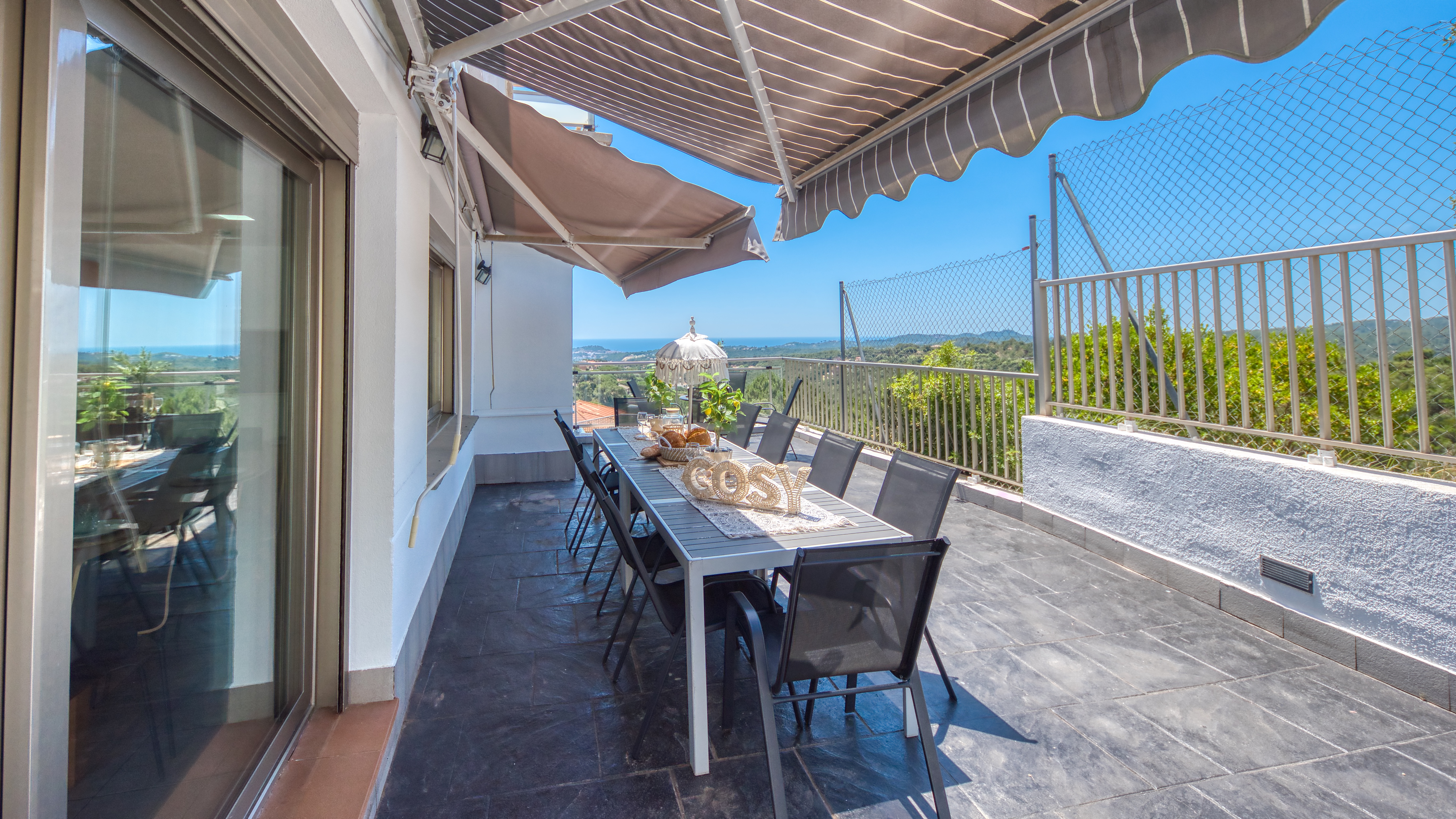 Vakantievilla's Costa Brava Spanje - Villa Sandy Beach - Eethoek