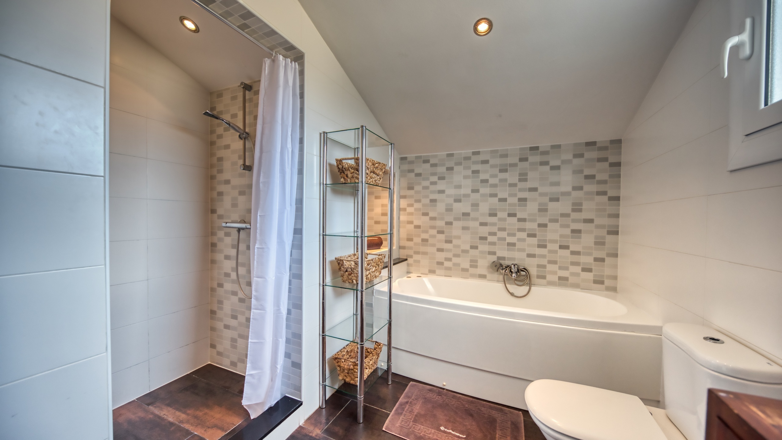 Vakantievilla's Costa Brava Spanje - Villa Madonna - Badkamer