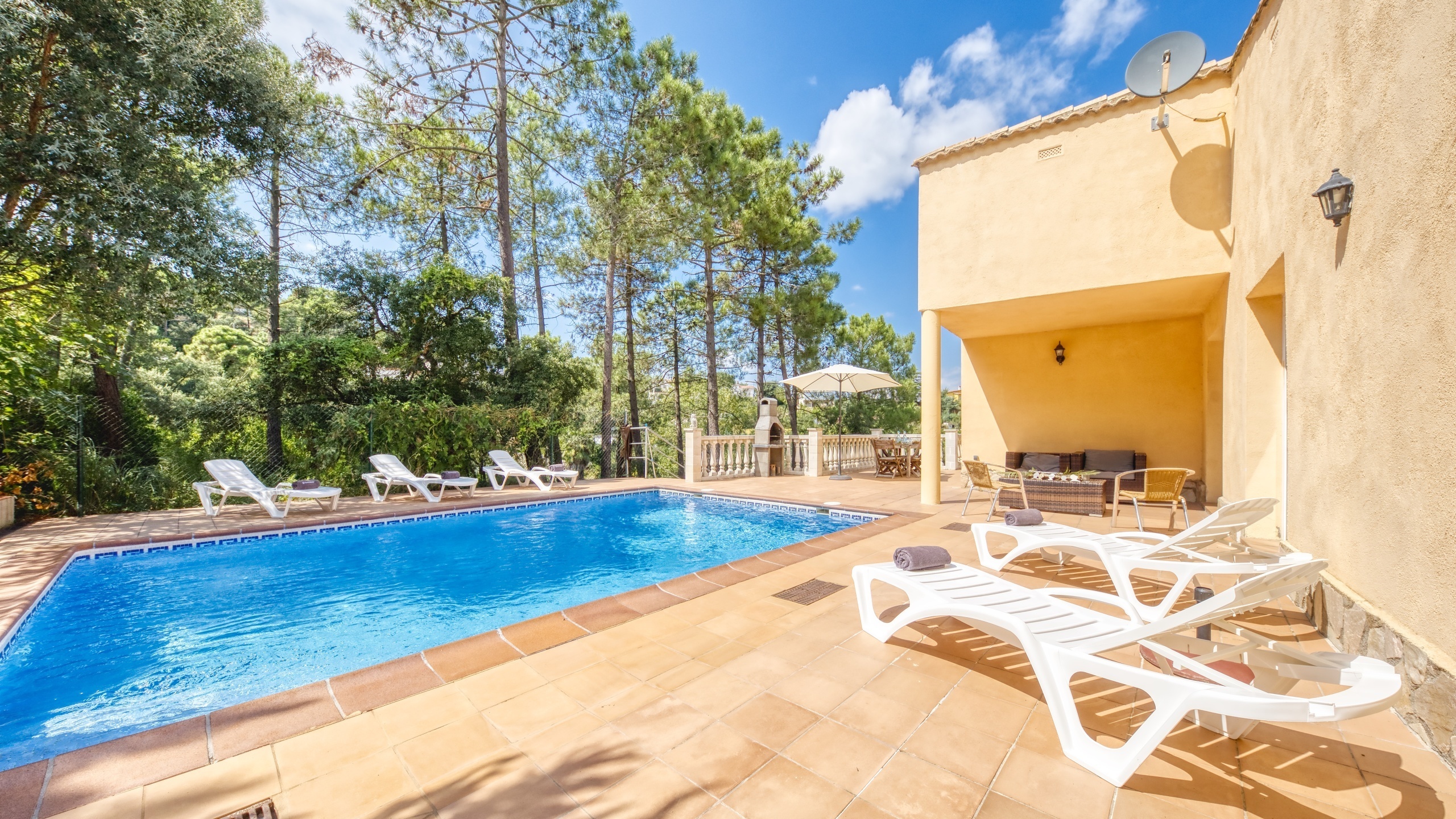 Vakantievilla's Costa Brava Spanje - Villa Esmee - Ligbedden