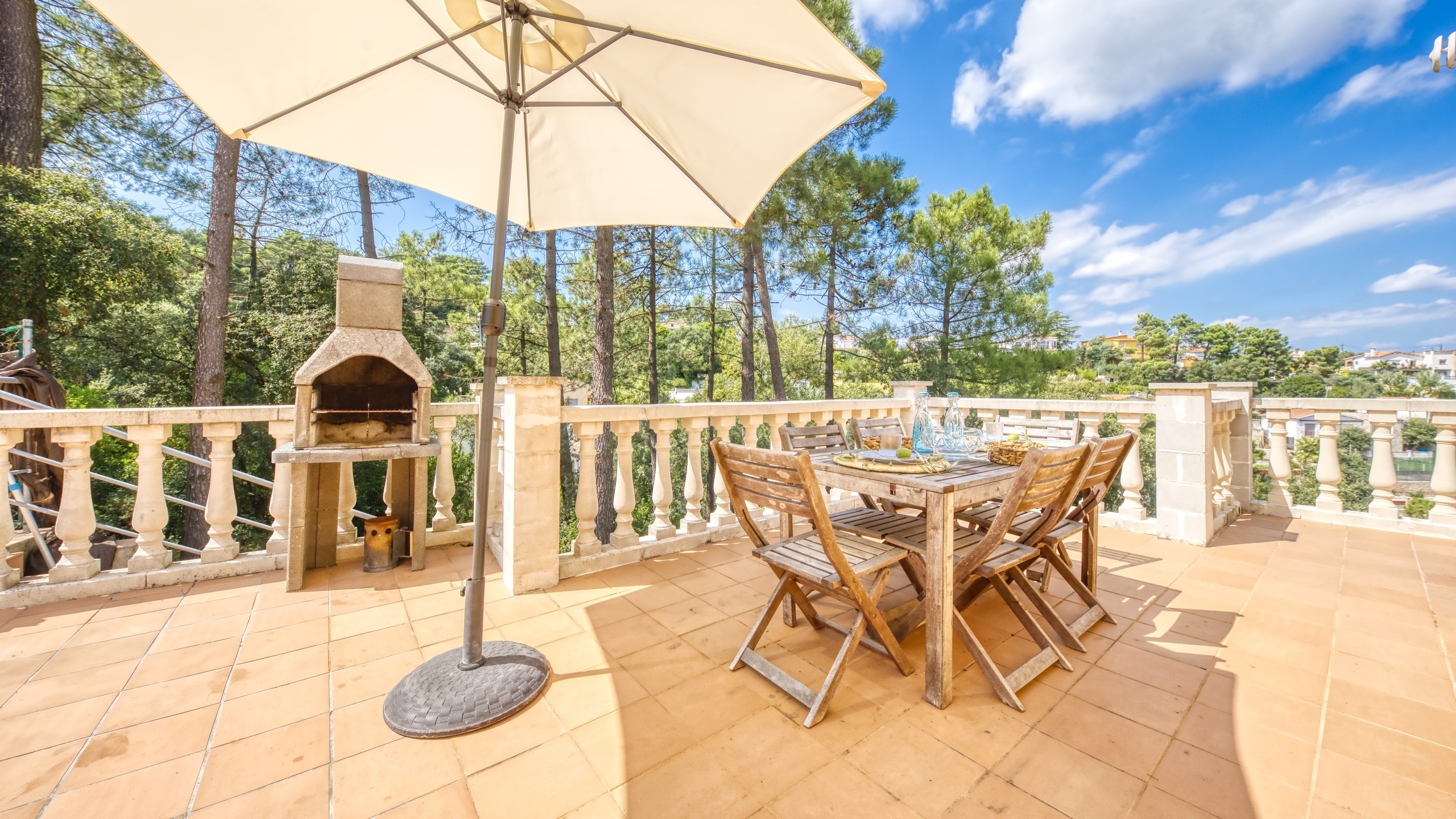 Vakantievilla's Costa Brava Spanje - Villa Esmee - BBQ gebied