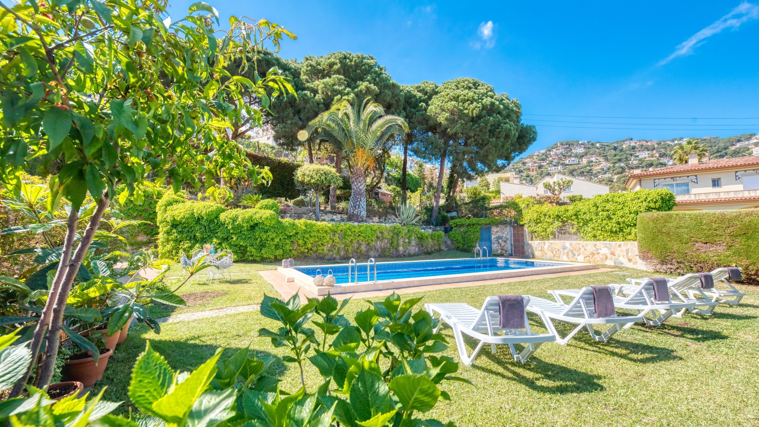 Vakantievilla's Costa Brava Spanje - Villa Mestral - Zwembad