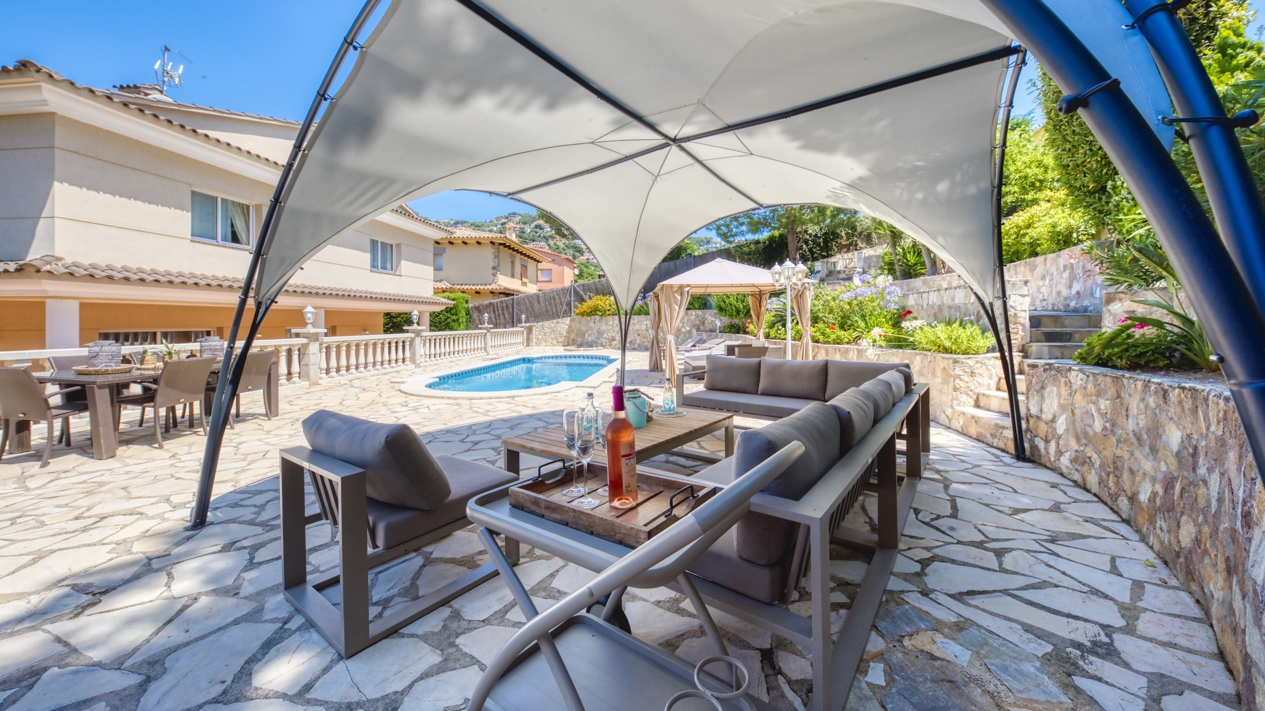 Vakantievilla's Costa Brava Spanje - Villa Lorena - Villa buiten