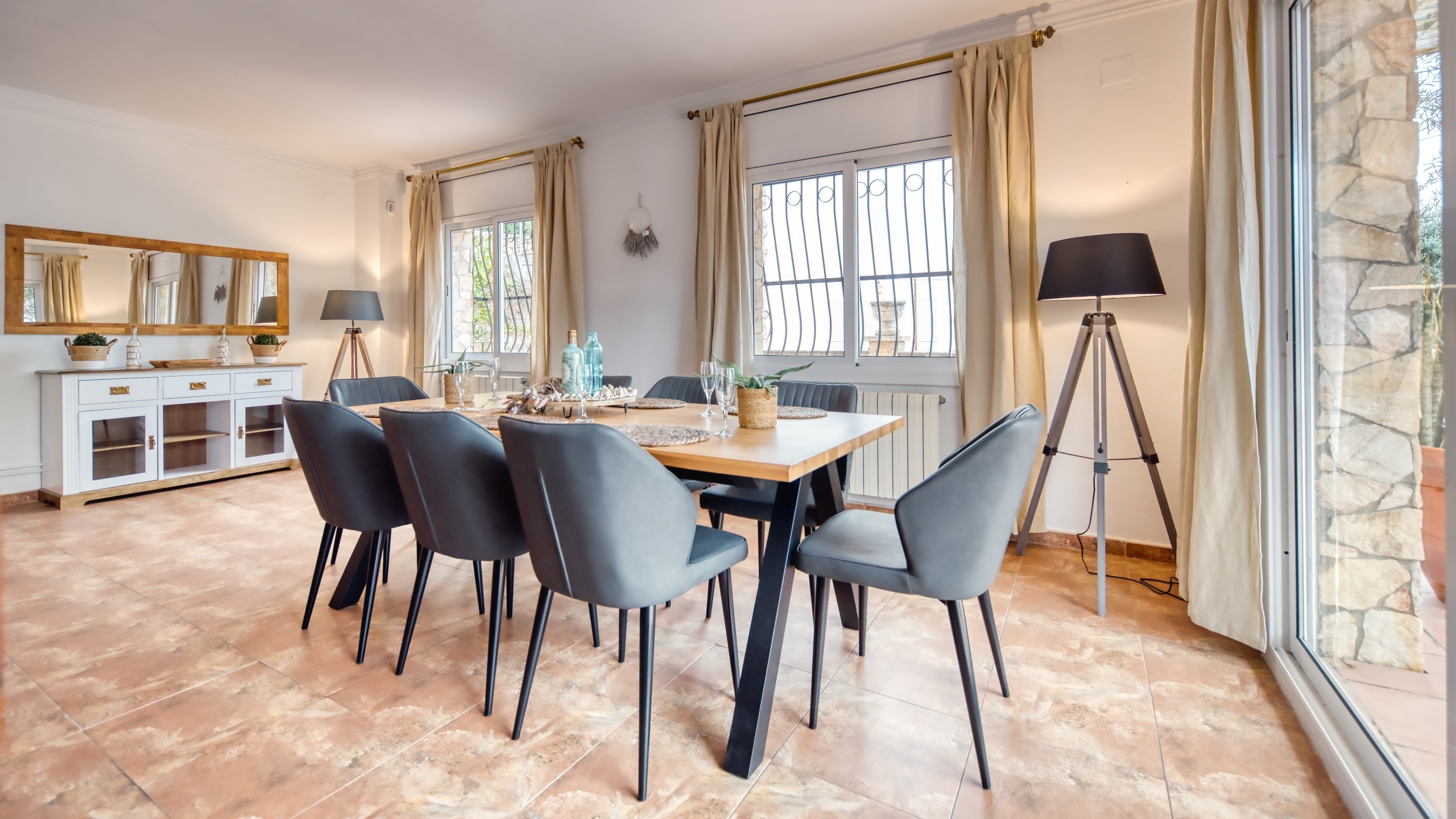 Vakantievilla's Costa Brava Spanje - Villa Dolce Vita - Eethoek