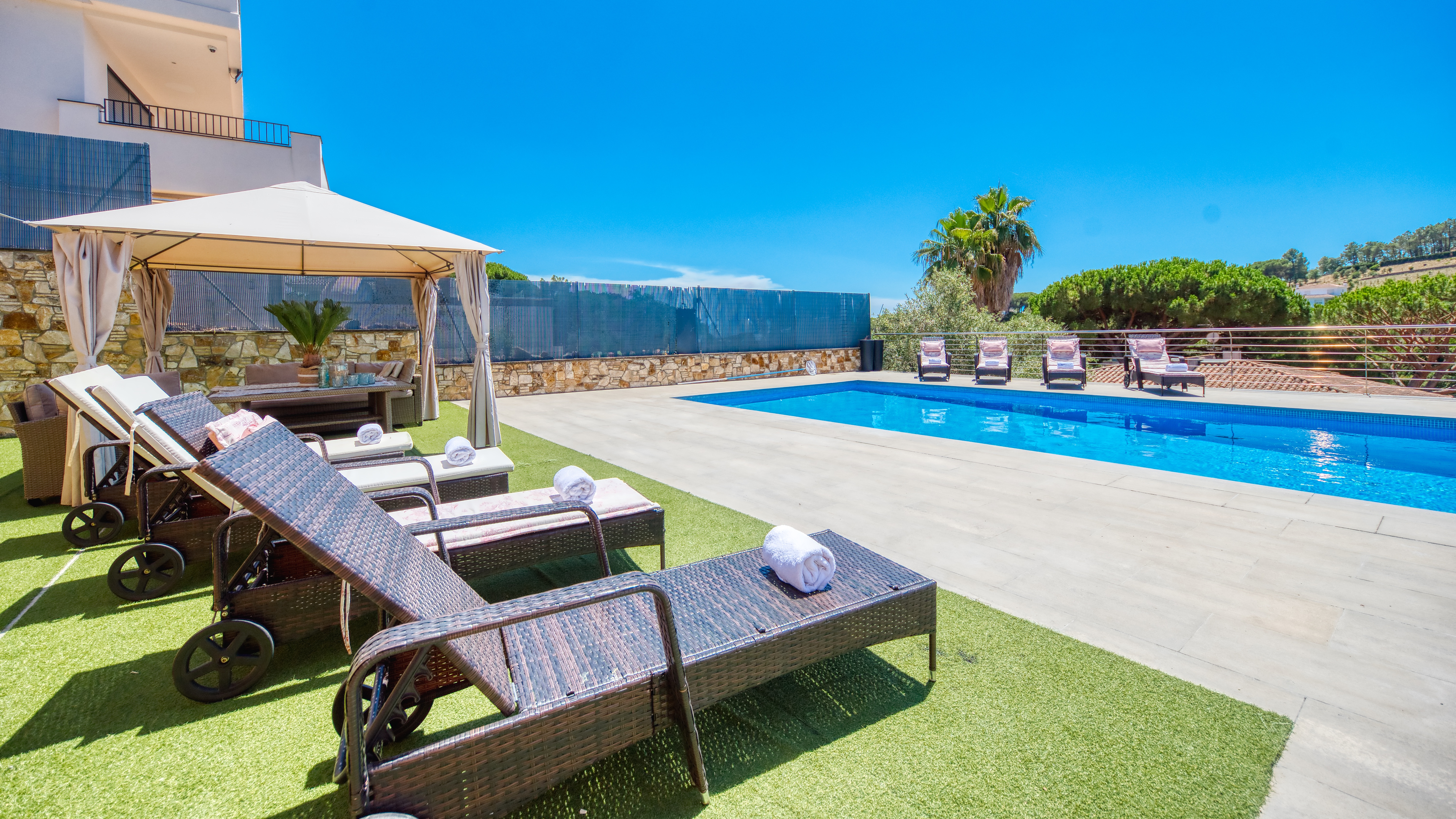 Vakantievilla's Costa Brava Spanje - Villa SummerDream - Ligbedden