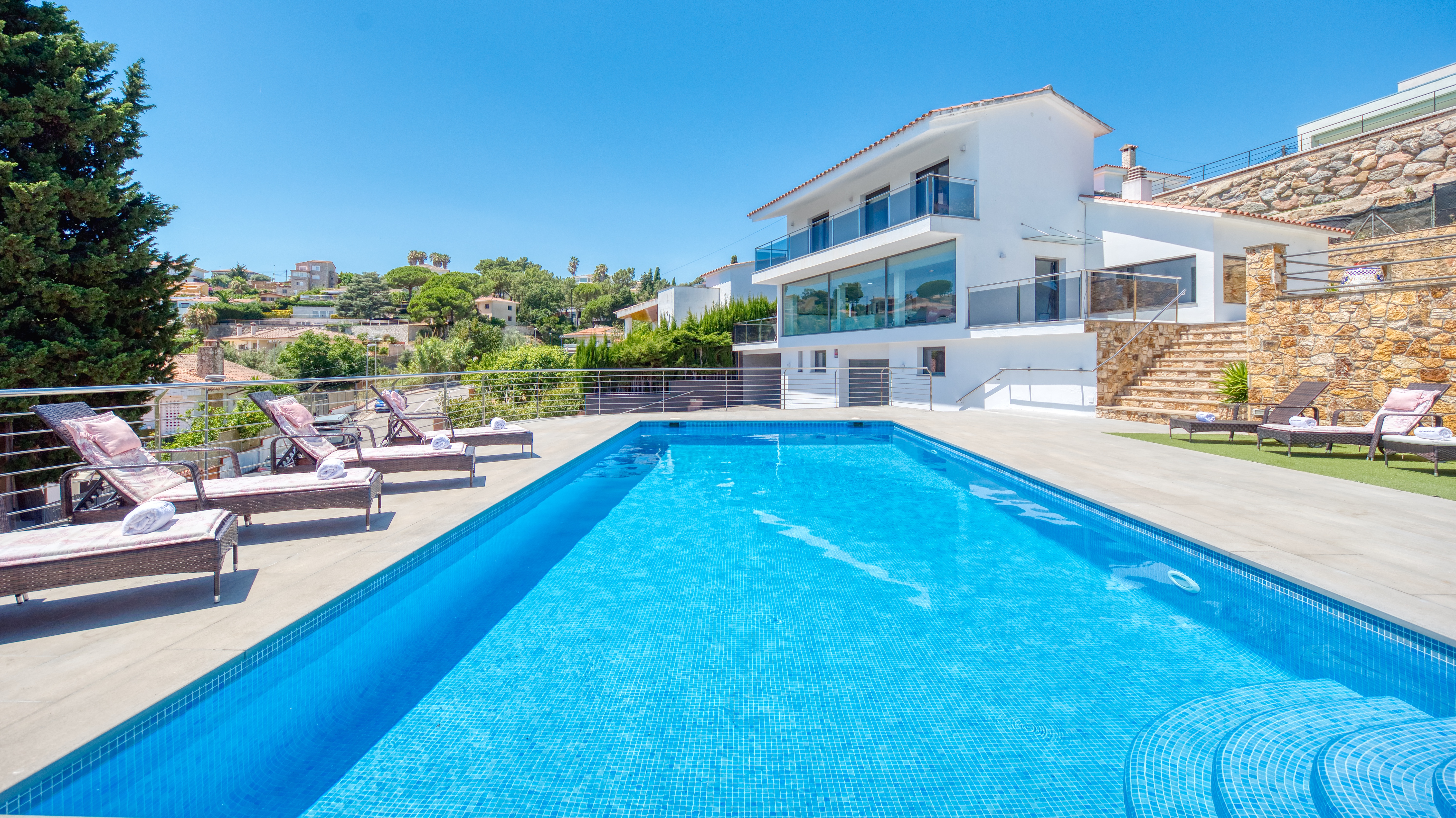 Vakantievilla's Costa Brava Spanje - Villa SummerDream - Zwembad