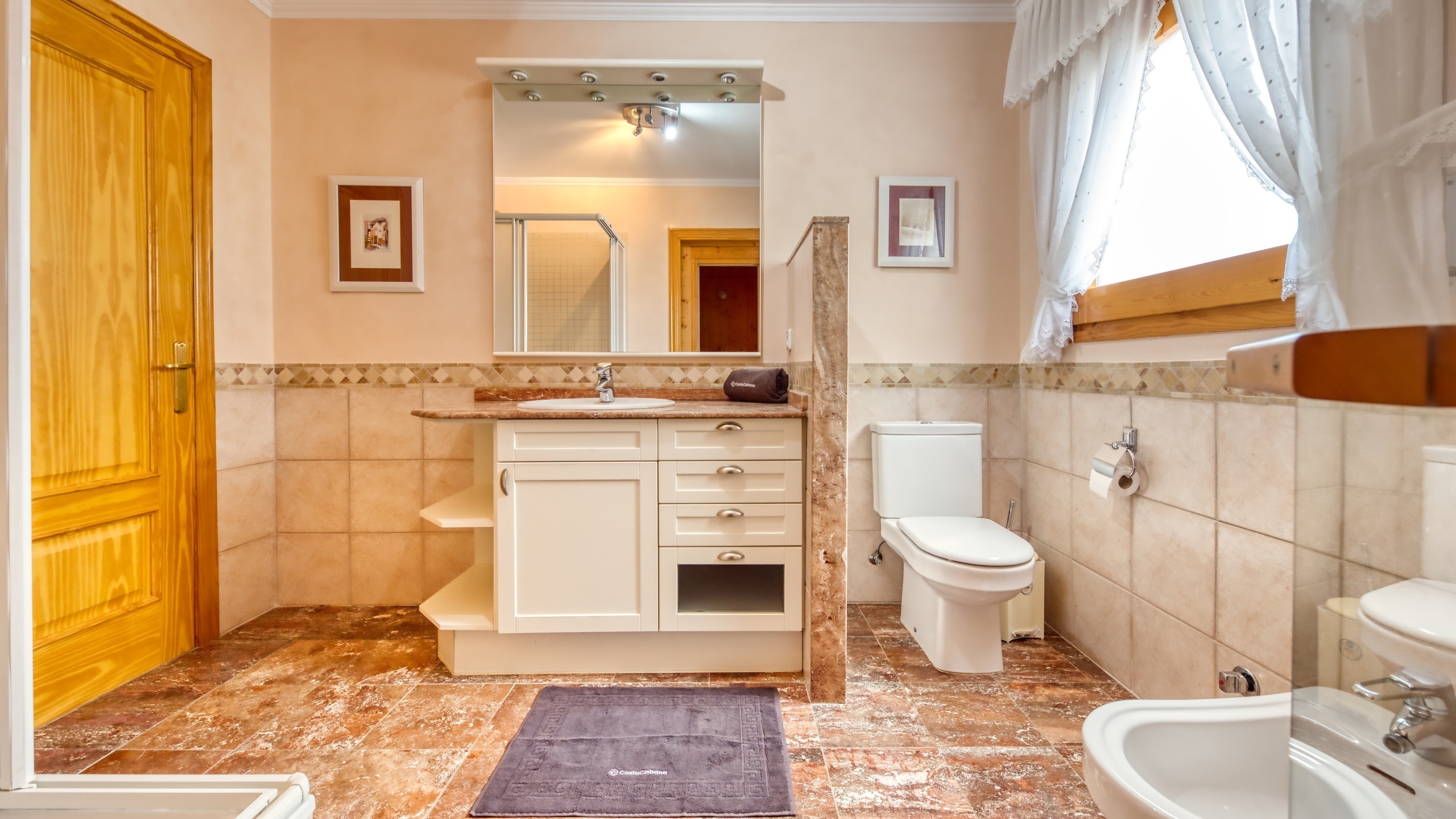 Vakantievilla's Costa Brava Spanje - Villa Cleo - Badkamer