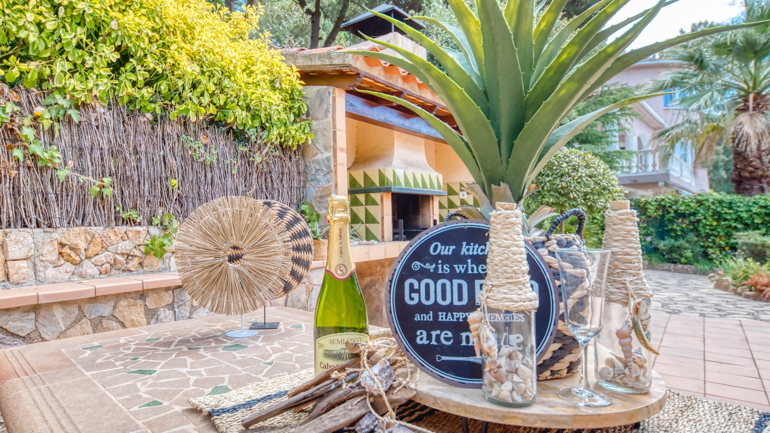 Vakantievilla's Costa Brava Spanje - Villa Cleo - BBQ gebied