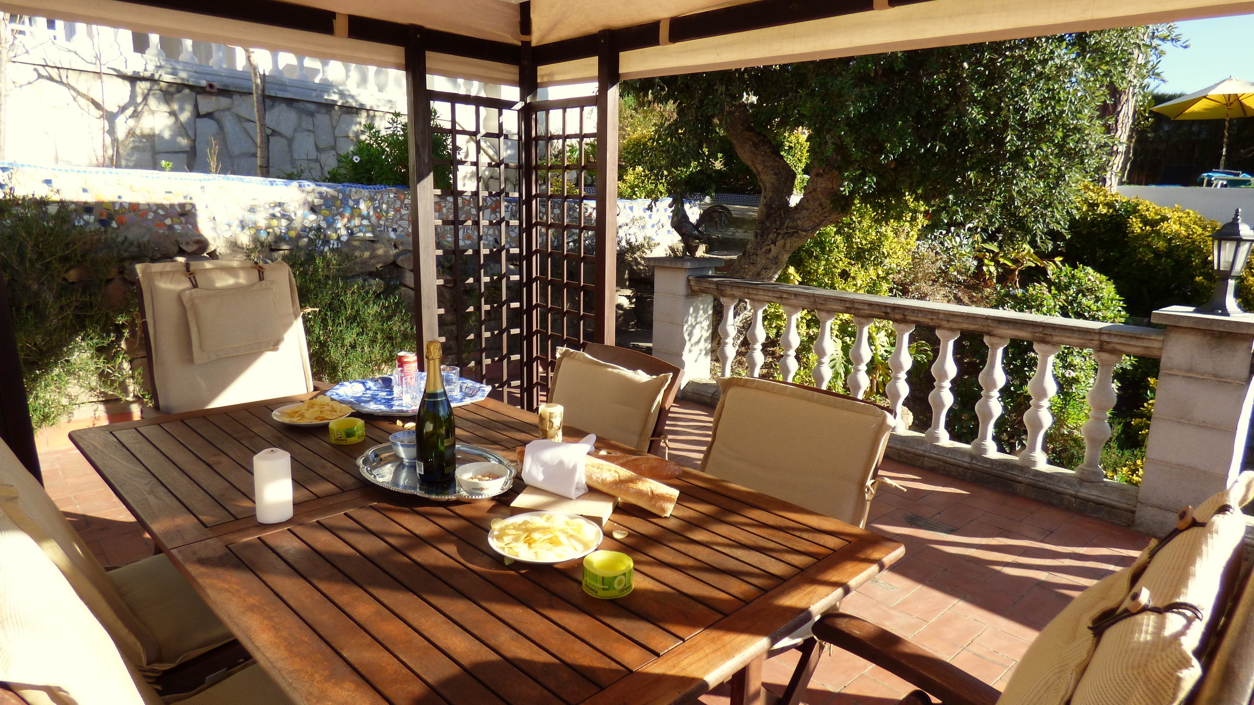 Vakantievilla's Costa Brava Spanje - Villa Noa - Eethoek