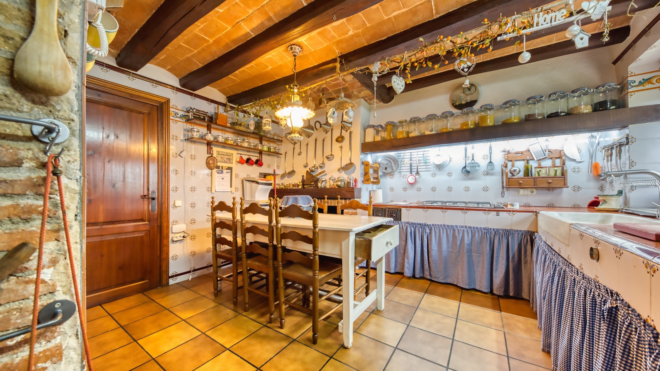 Vakantievilla's Costa Brava Spanje - Villa Paradise - Keuken