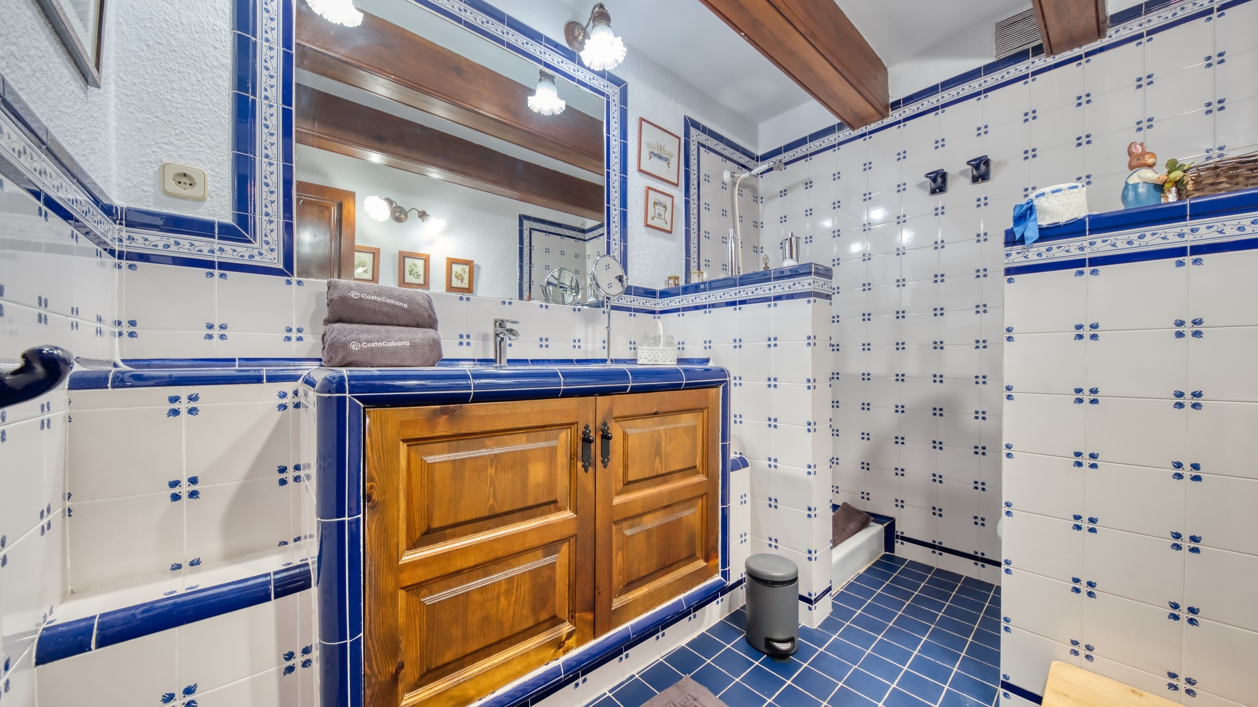 Vakantievilla's Costa Brava Spanje - Villa Paradise - Badkamer