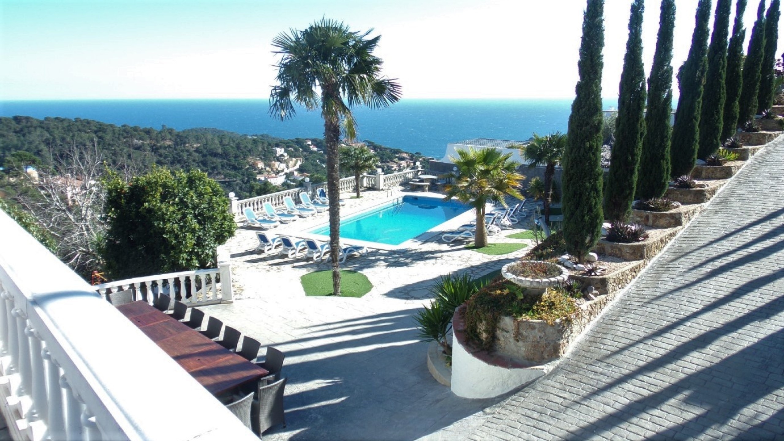 Vakantievilla's Costa Brava Spanje - Villa Tropicana - Zwembad