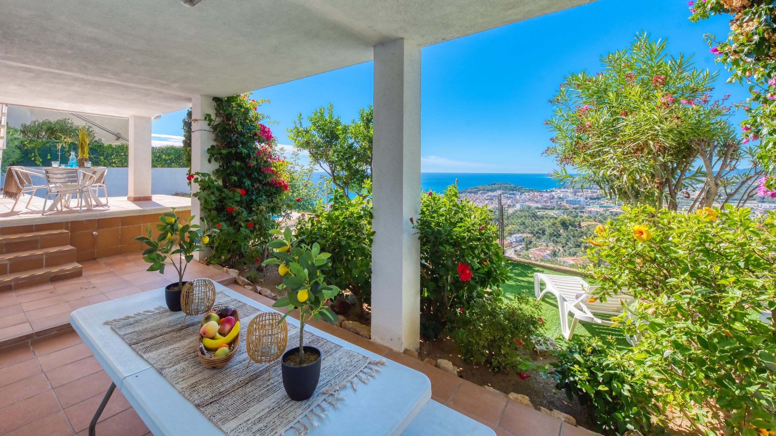 Vakantievilla's Costa Brava Spanje - Villa Teresa - Eethoek