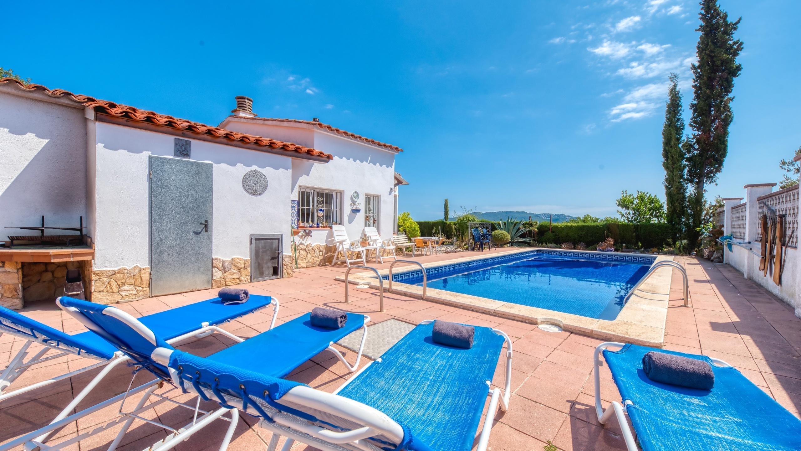 Vakantievilla's Costa Brava Spanje - Villa La Flor - BBQ gebied