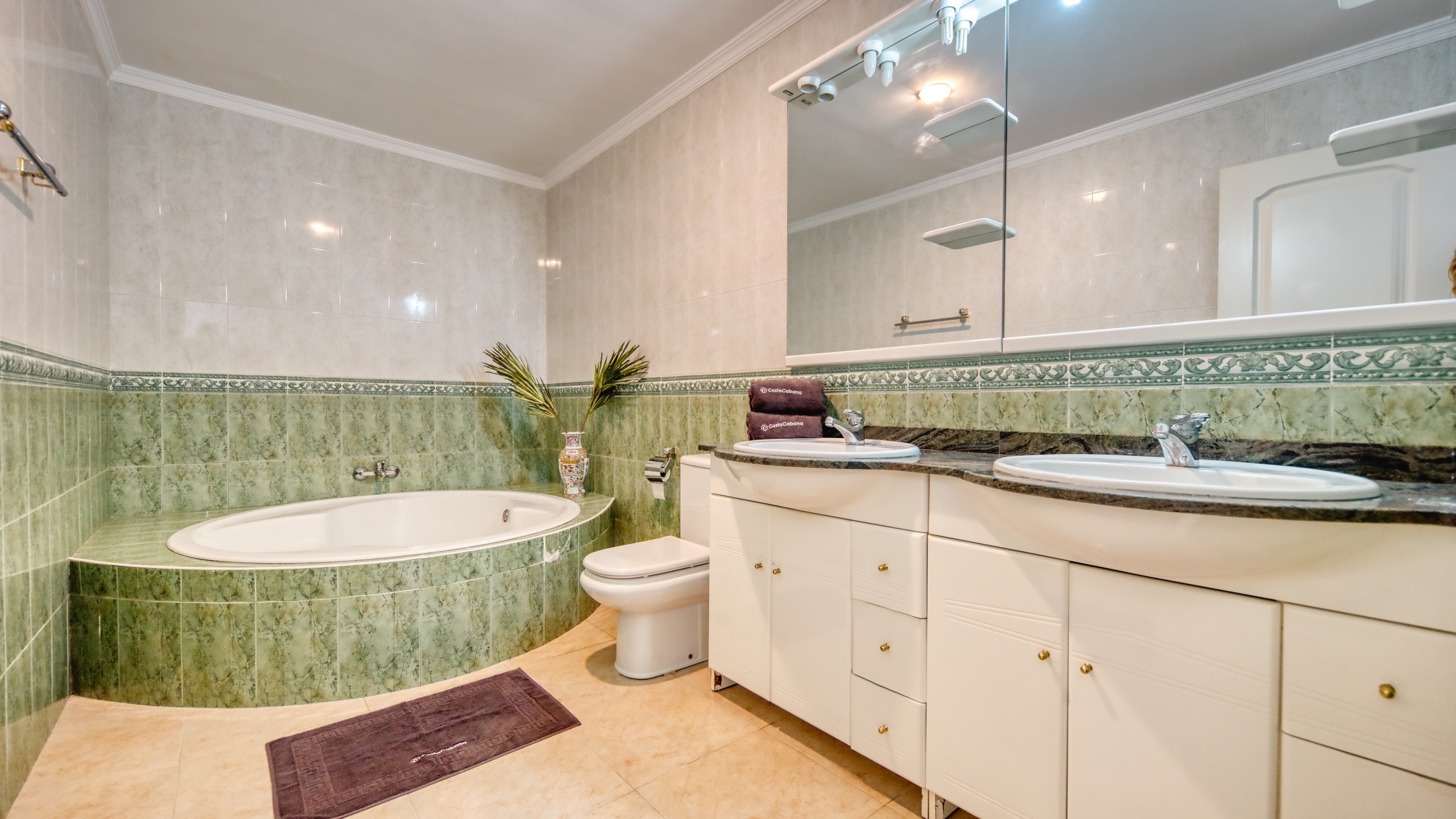 Vakantievilla's Costa Brava Spanje - Villa Sunrise - En-suite badkamer 