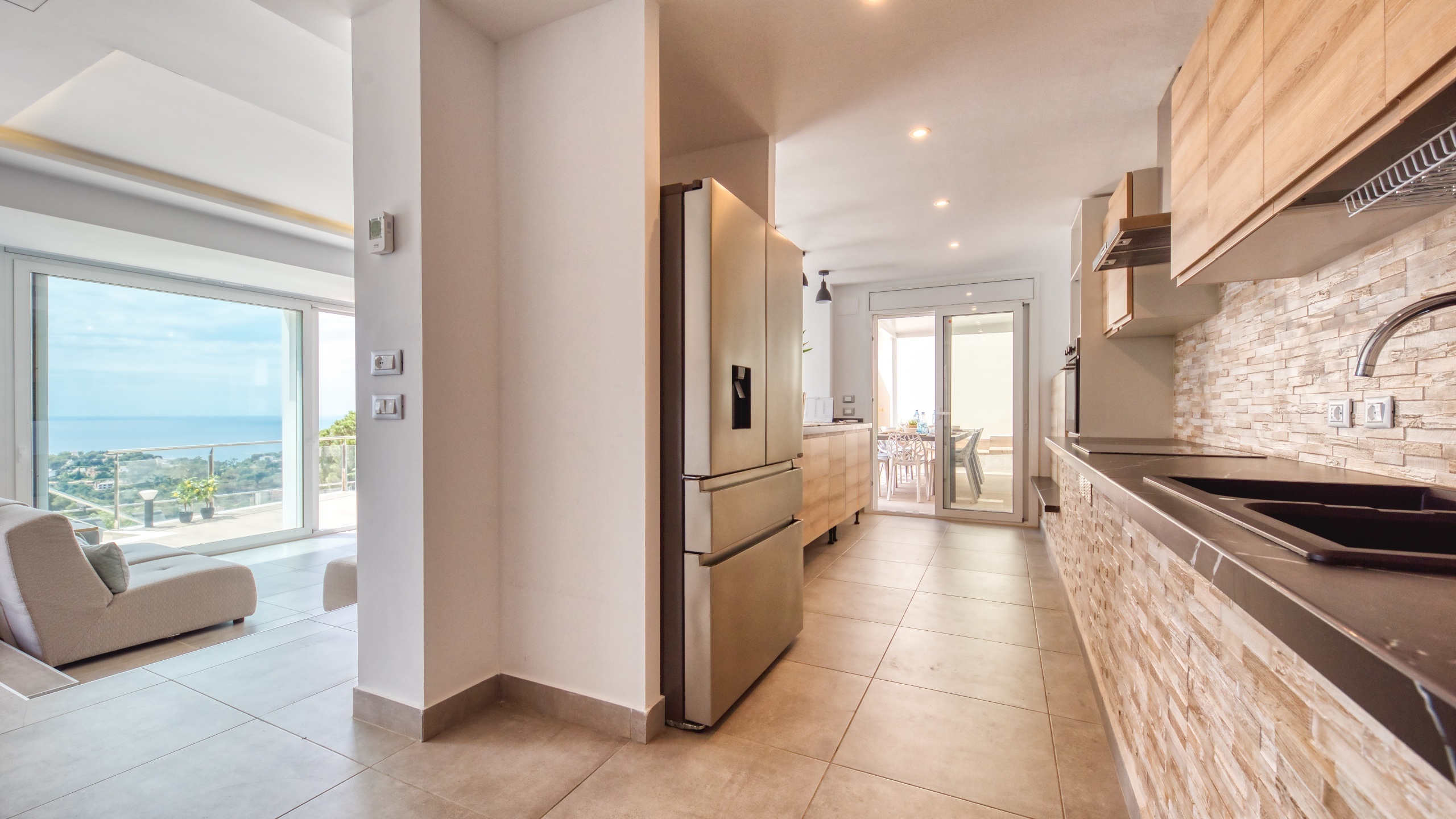 Vakantievilla's Costa Brava Spanje - Villa BellaVista - Open keuken